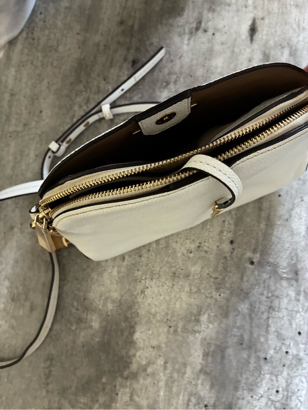 Michael Kors Cream Pebbled Leather Crossbody with Gold Chain Trim - Picture 11 of 14